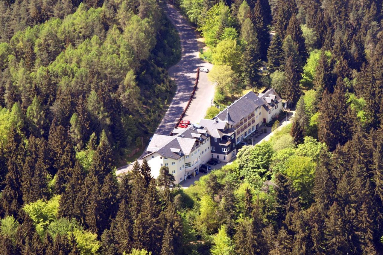 Hotel Am Wald -Garni- Elgersburg Exterior foto